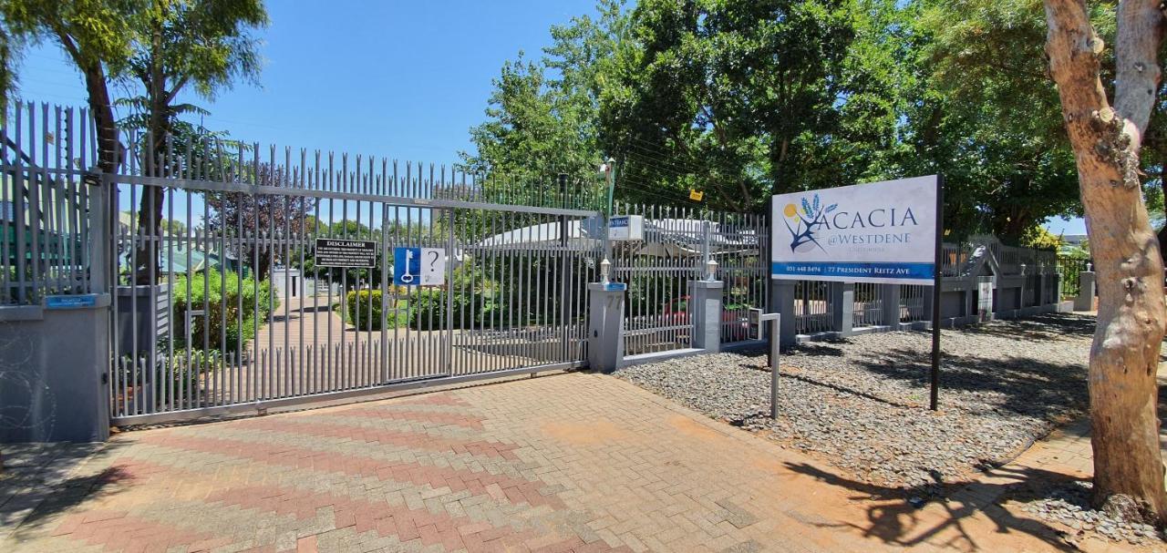 Acacia Westdene B&B Bloemfontein Exterior foto